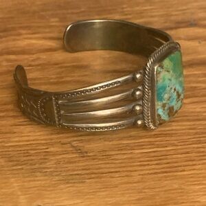 Vintage Beautiful Turquoise Cuff Whirling Log Arrows